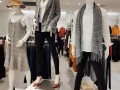 室内女生服装短视频制作，女装短视频素材